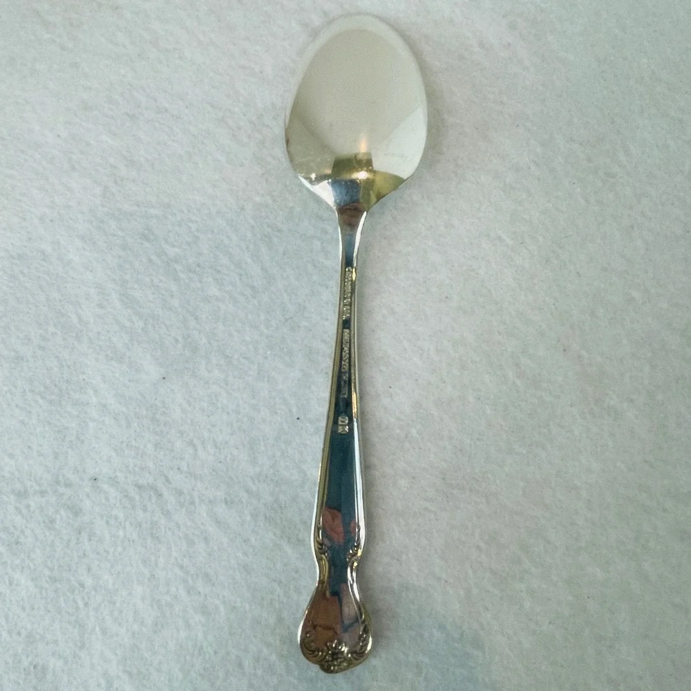 Rogers Brothers Silverplate Teaspoon Reinforced Plate IS Floral 6 Inch